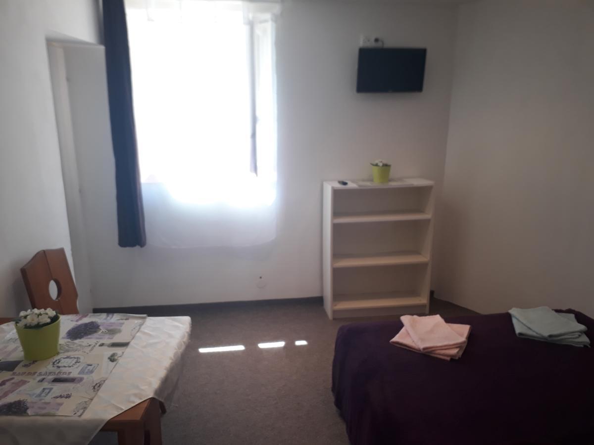 Apartmány Karlštejn Exterior foto